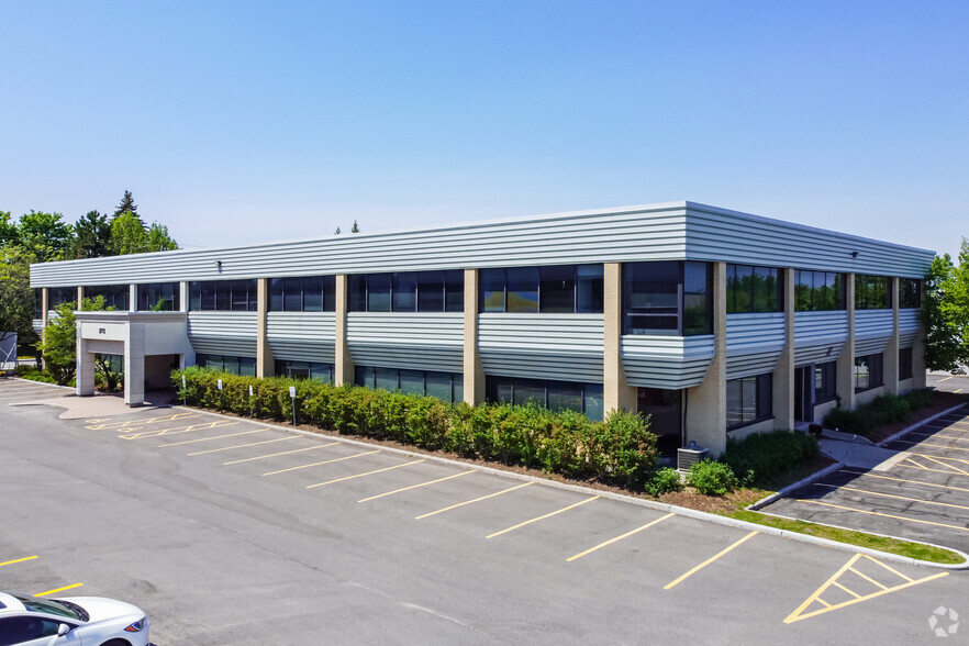 2713 Lancaster Rd, Ottawa, ON for lease - Building Photo - Image 2 of 3