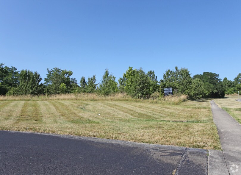 Woodridge Blvd, Fairfield, OH 45014