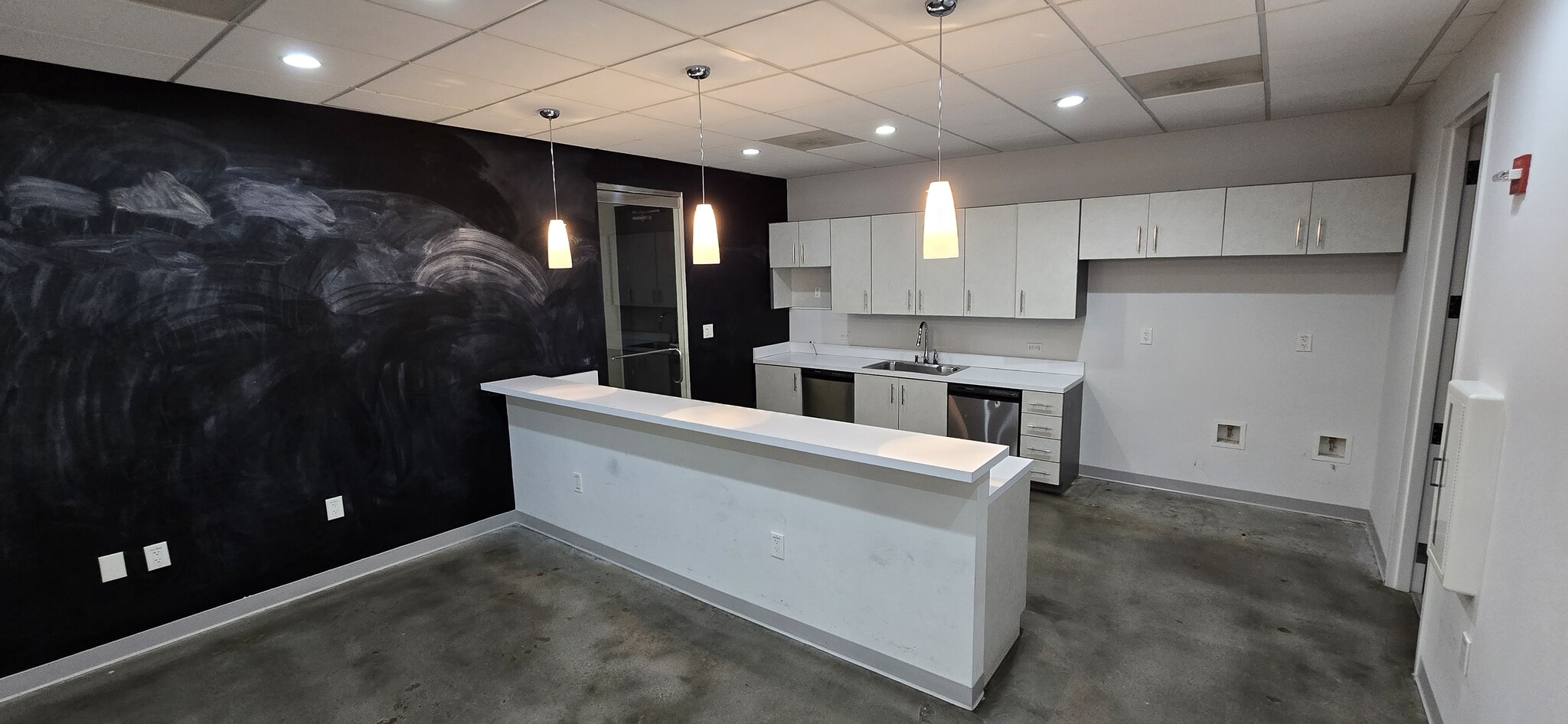 280 Interstate N Cir, Atlanta, GA for lease Interior Photo- Image 1 of 9