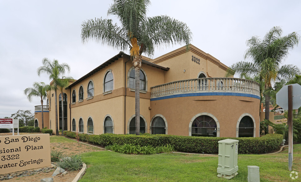 3322 Sweetwater Springs Blvd, Spring Valley, CA for lease - Primary Photo - Image 1 of 5