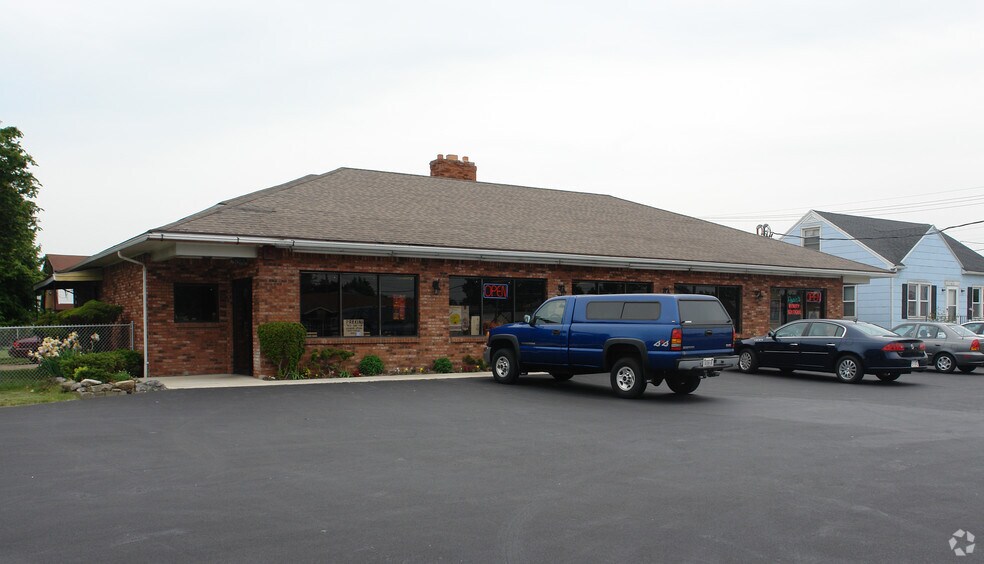 1810 Abbott Rd, Lackawanna, NY for sale - Primary Photo - Image 1 of 1