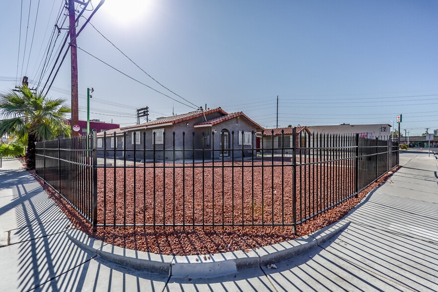 703 S 10th St, Las Vegas, NV for sale - Building Photo - Image 3 of 68