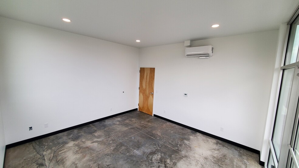 4129 E Early Dawn Ave, Post Falls, ID for lease - Building Photo - Image 2 of 12