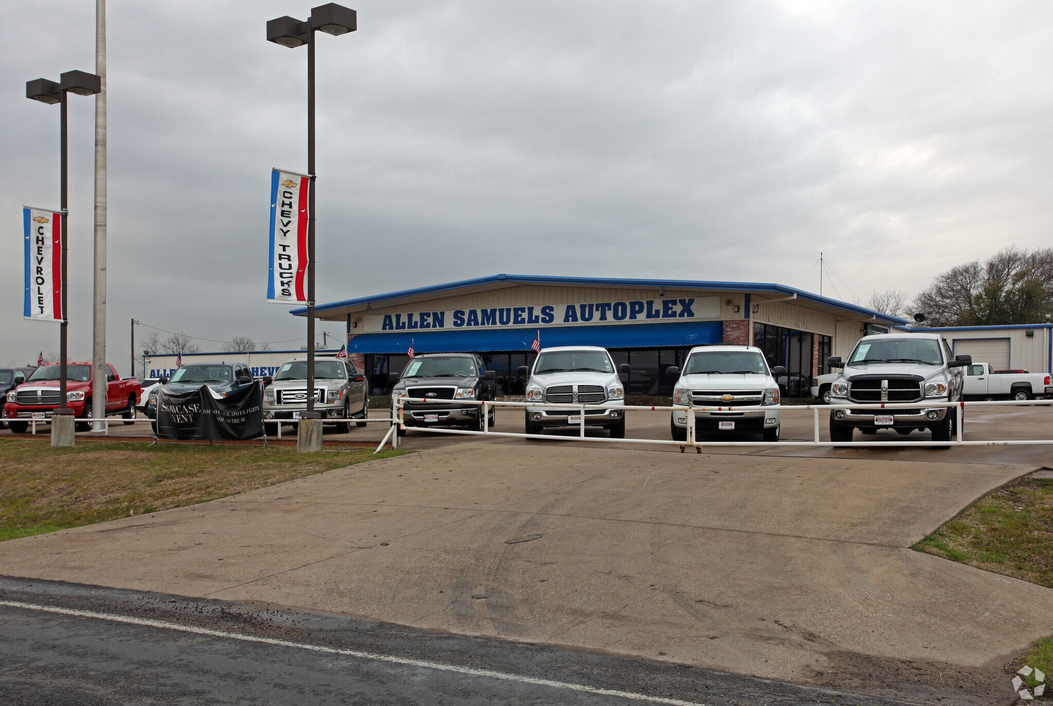 405 S Interstate Highway 45, Ennis, TX for sale Primary Photo- Image 1 of 1