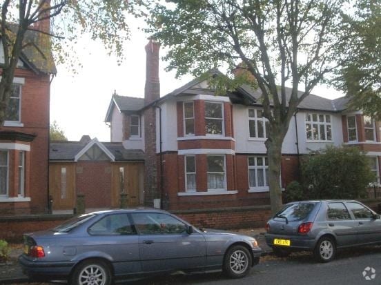 10-12 Grappenhall Rd, Warrington for sale - Primary Photo - Image 1 of 1