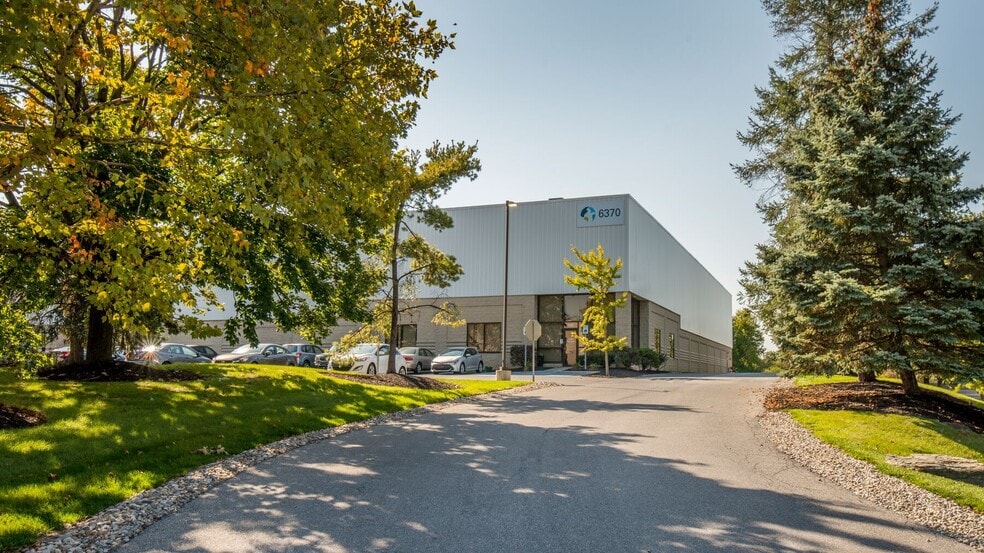 6370 Hedgewood Dr, Allentown, PA for lease - Building Photo - Image 2 of 4