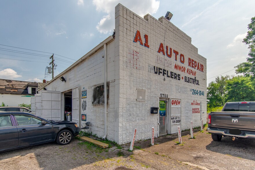 5788 Van Dyke St, Detroit, MI for sale - Building Photo - Image 1 of 26