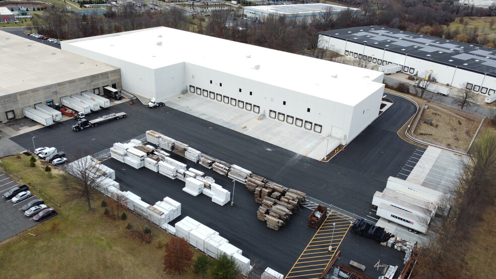 1100 Randolph Road, Somerset, NJ for lease - Building Photo - Image 3 of 10