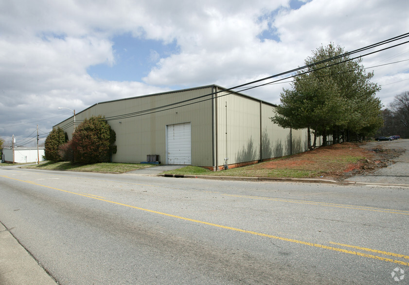 4925-4929 Home Rd, Winston-Salem, NC for lease - Building Photo - Image 2 of 10