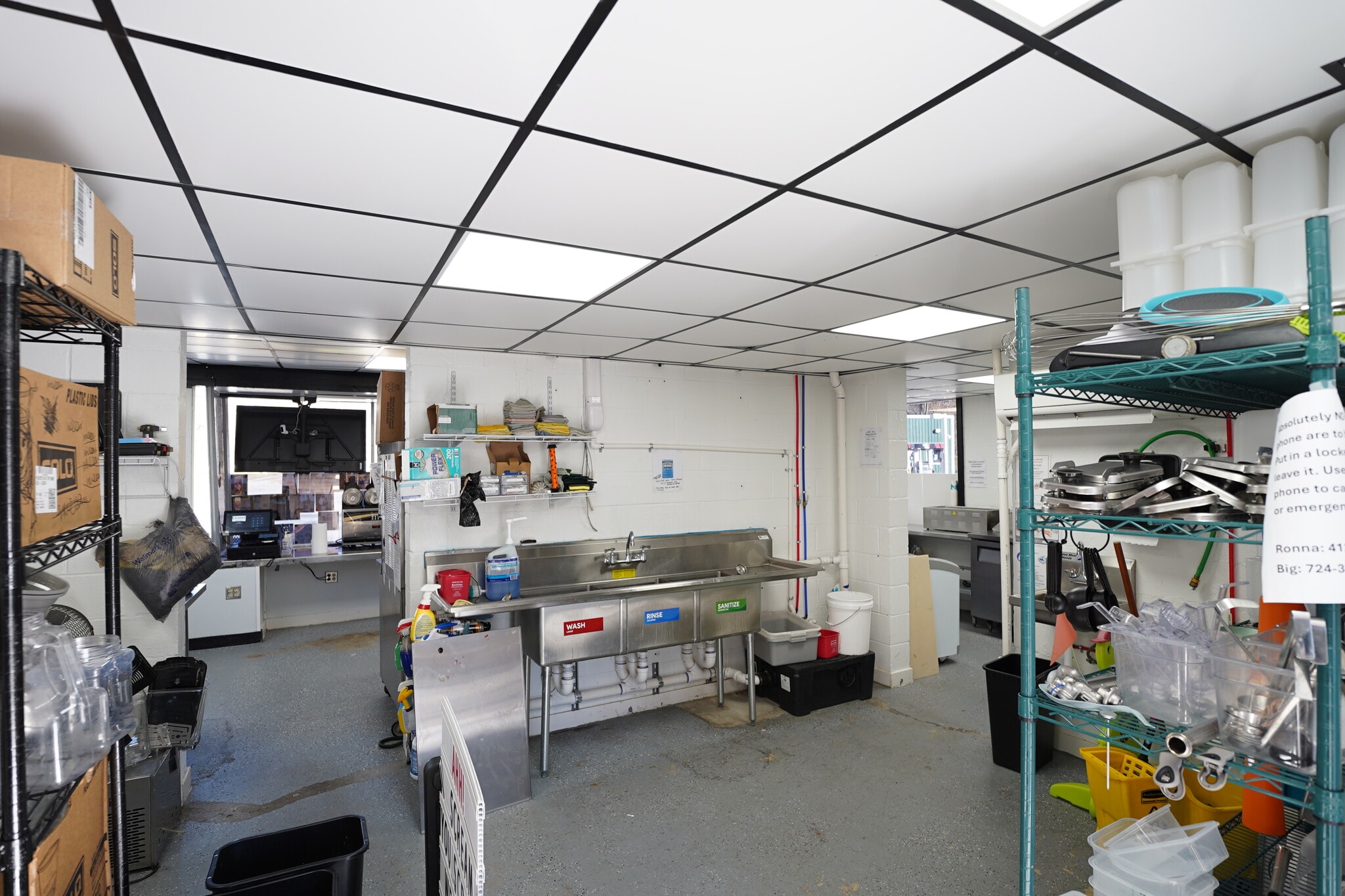 2101 Douglas Run Rd, Sutersville, PA for sale Interior Photo- Image 1 of 15