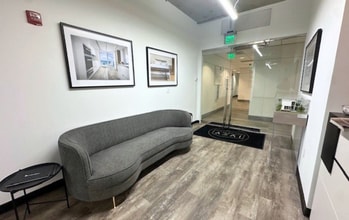 20801 Biscayne Blvd, Aventura, FL for lease Interior Photo- Image 2 of 12