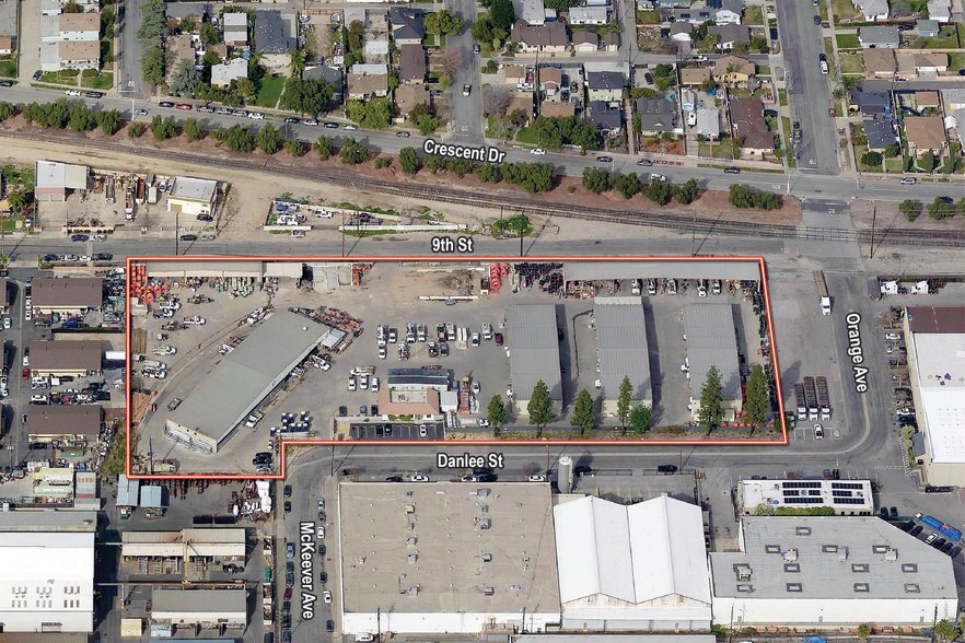 555 W Danlee St, Azusa, CA for lease - Aerial - Image 1 of 8