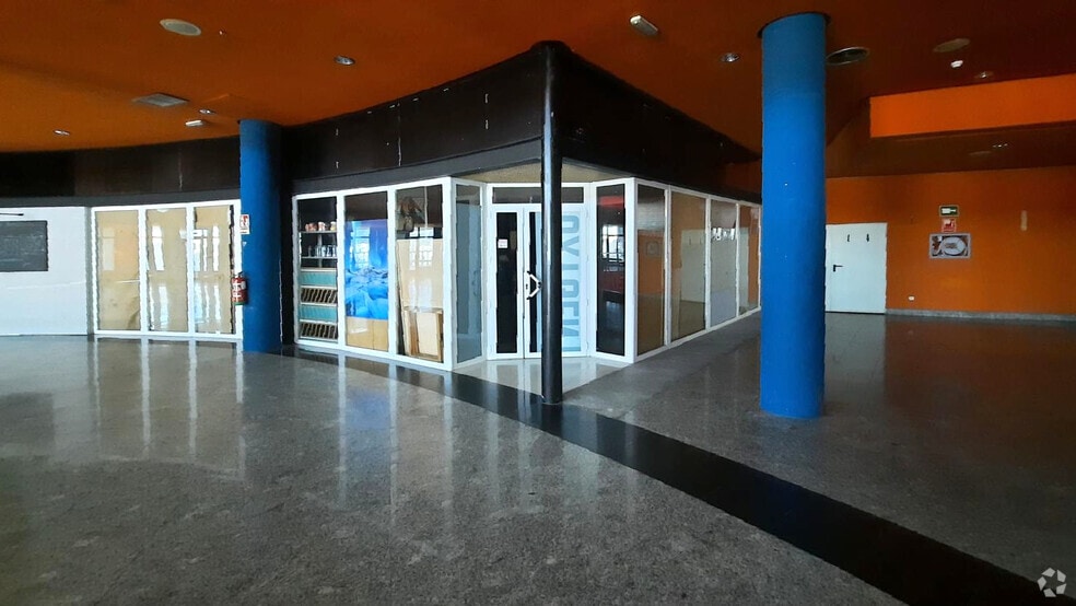 Retail in Toledo, Toledo for sale - Interior Photo - Image 1 of 1