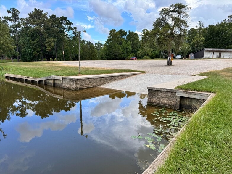 27400 Pleasure Ln, Huffman, TX for sale - Primary Photo - Image 2 of 6