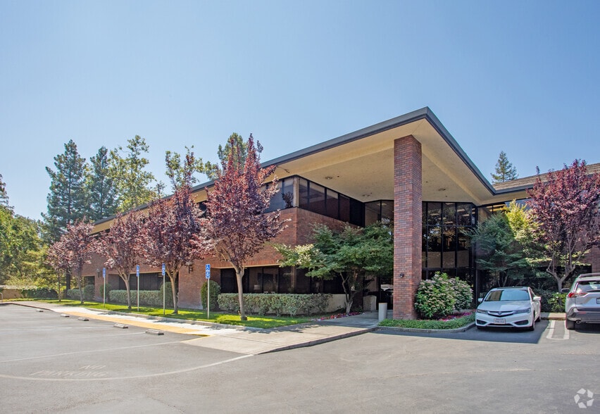 718 University Ave, Los Gatos, CA 95032 Twin Parks Office Complex