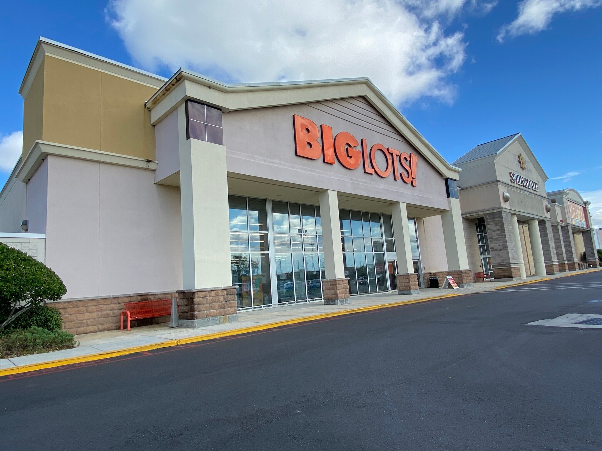 3250 Airport Blvd, Mobile, AL 36606 Springdale Center