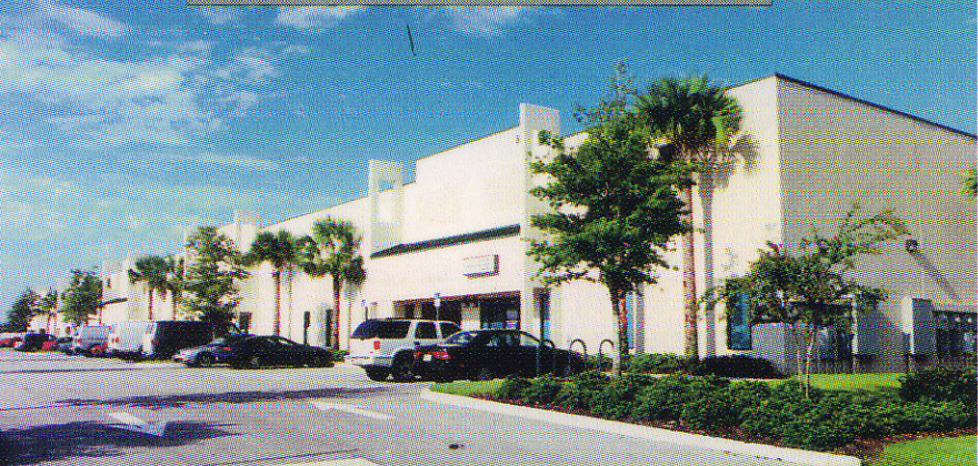 8440 Tradeport Dr, Orlando, FL for lease - Primary Photo - Image 2 of 12