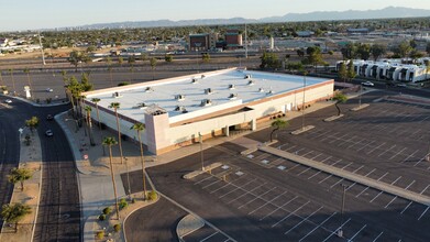 9446 N Metro Pky W, Phoenix, AZ for lease Building Photo- Image 2 of 3