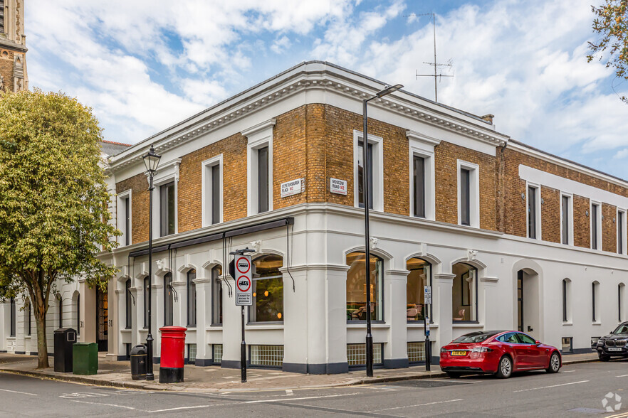 31 St Petersburgh Pl, London for sale - Primary Photo - Image 1 of 1