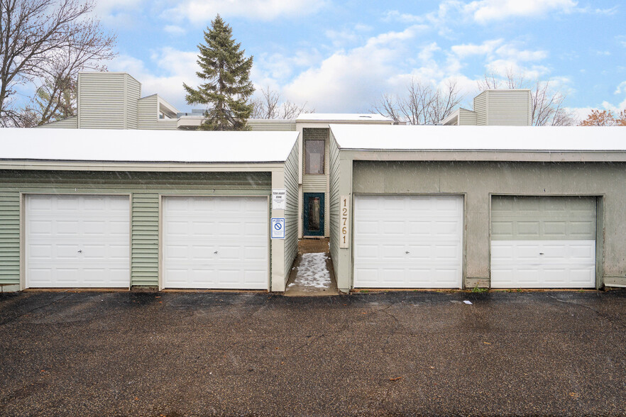 12751-12771 Greenwood Dr, Burnsville, MN for sale - Building Photo - Image 3 of 9