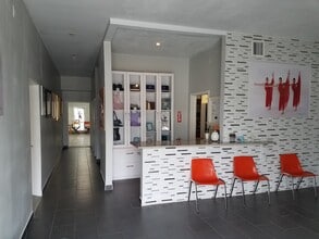 924 N Dixie Hwy, Lake Worth, FL for lease Interior Photo- Image 1 of 4