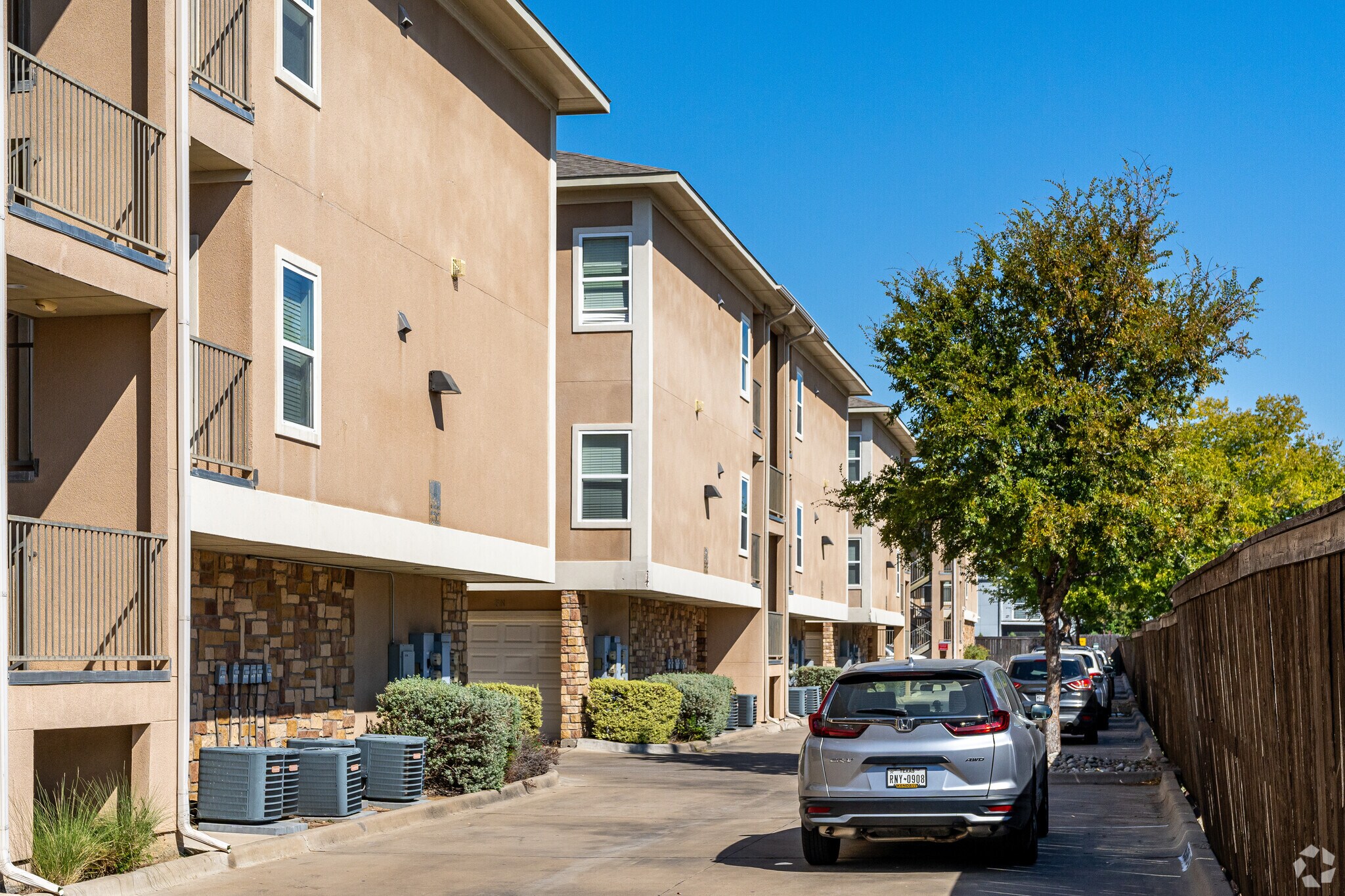 3280 Cedar Plaza Ln, Dallas, TX for sale Primary Photo- Image 1 of 1