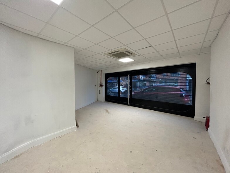 144-146 Lisburn Rd, Belfast for sale - Building Photo - Image 2 of 5