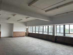 400 Delancy St, Newark, NJ for lease Interior Photo- Image 1 of 7
