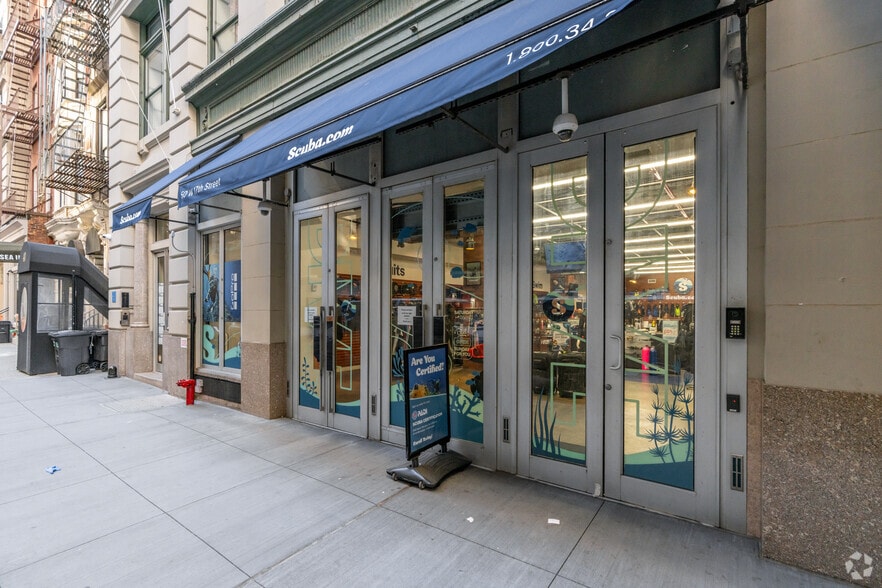 50 W 17th St, New York, NY for lease - Building Photo - Image 3 of 6