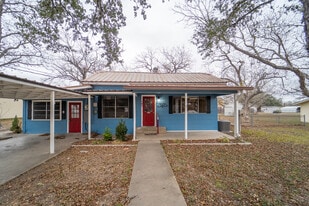 105 Ward St, Cuero TX - Bank Owned Property