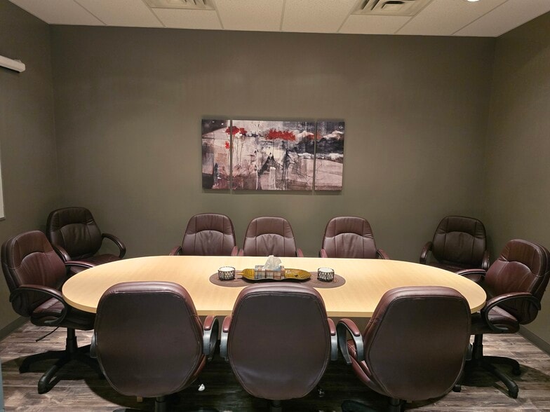 5108 52 St, Red Deer, AB for sale - Building Photo - Image 3 of 6