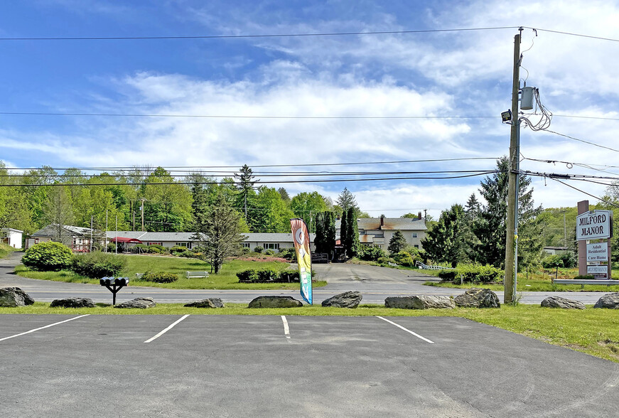 2200 Milford Rd, East Stroudsburg, PA for sale - Building Photo - Image 1 of 1