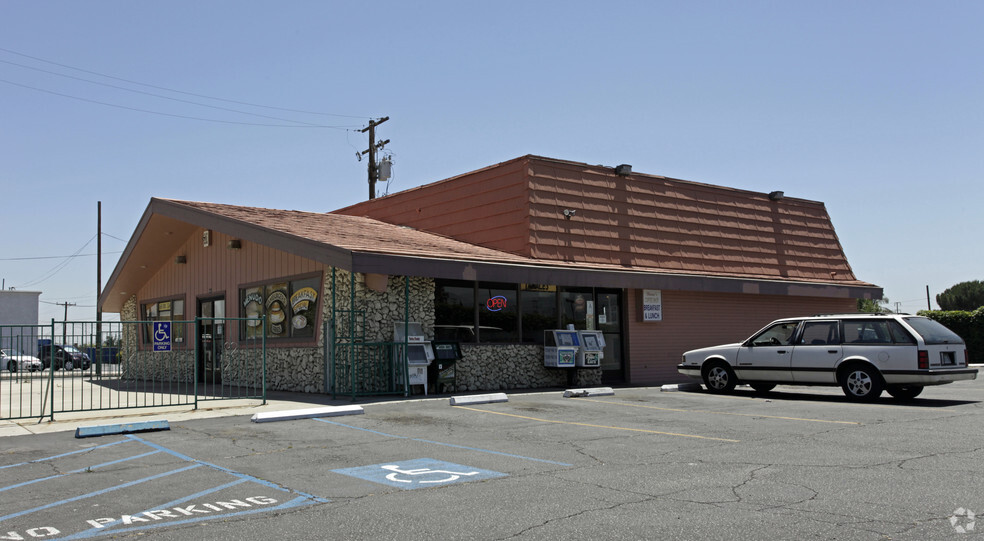 656 S Mt Vernon Ave, San Bernardino, CA for sale - Primary Photo - Image 1 of 1