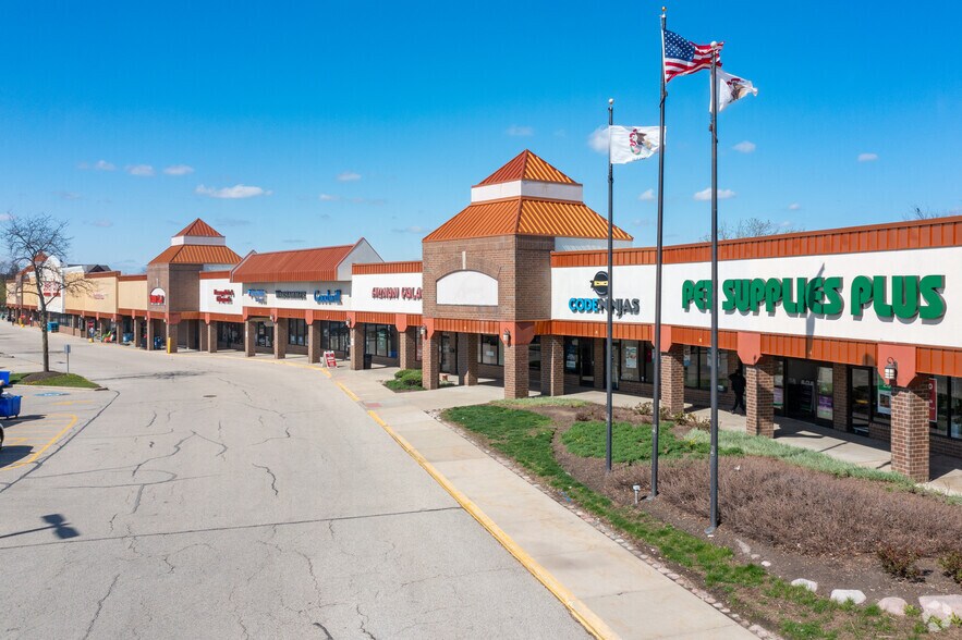 1300 1440 S Milwaukee Ave Libertyville Il 60048 Red Top Plaza Loopnet Com 1300 1440 S Milwaukee Ave Libertyville Il 60048 Red Top Plaza Loopnet Com