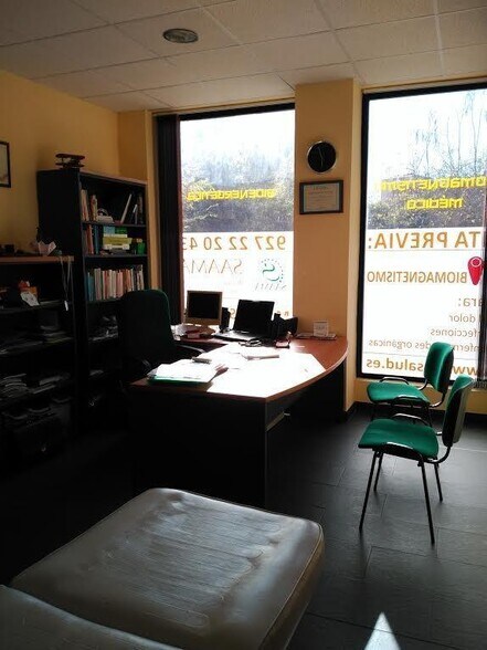 Retail in Cáceres for sale - Building Photo - Image 3 of 6