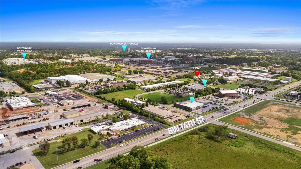 1201 & 1203 SW I street St, Bentonville, AR for sale Primary Photo- Image 1 of 11