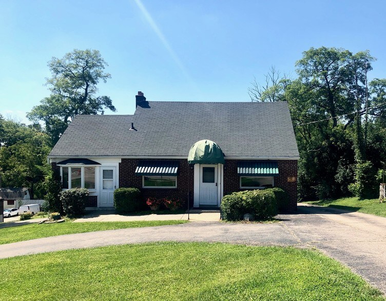 5655 Cheviot Rd, Cincinnati, OH 45247