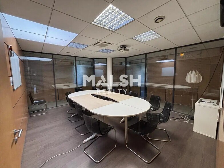 Office in Lyon for sale - Interior Photo - Image 2 of 14