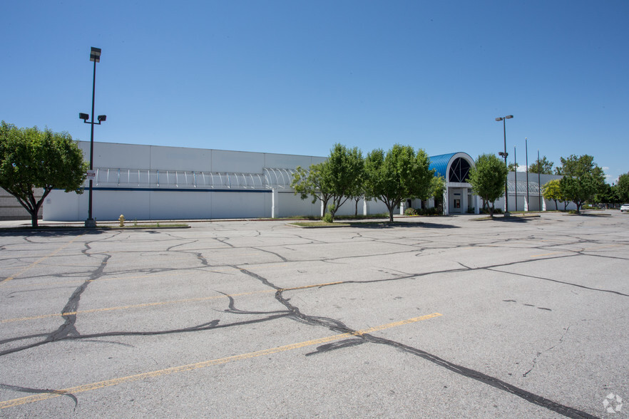 40 E University Pky, Orem, UT for sale - Primary Photo - Image 1 of 1