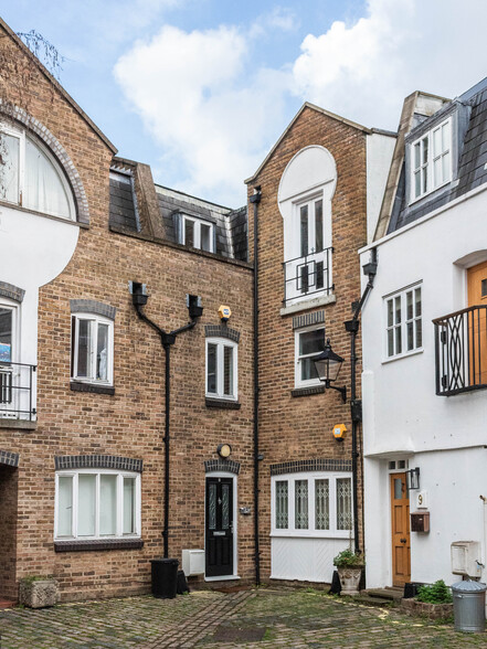 8 Celbridge Mews, London for lease - Building Photo - Image 1 of 10