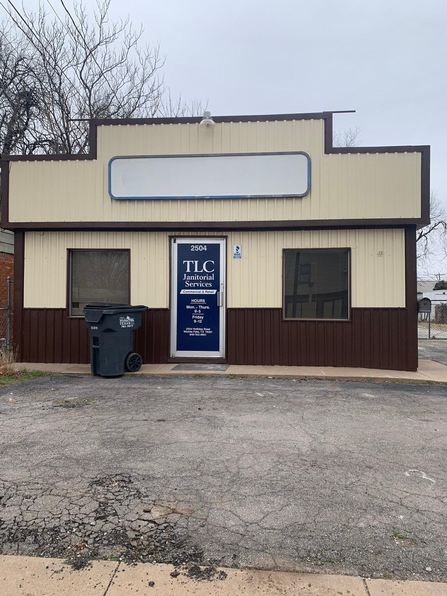 2504 Holliday Rd, Wichita Falls, TX for sale Primary Photo- Image 1 of 1