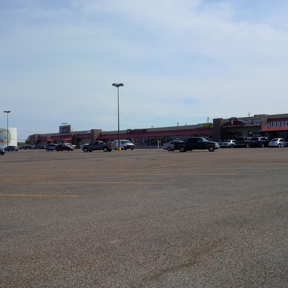 1901 W Wheeler Ave, Aransas Pass, TX for lease - Building Photo - Image 1 of 5