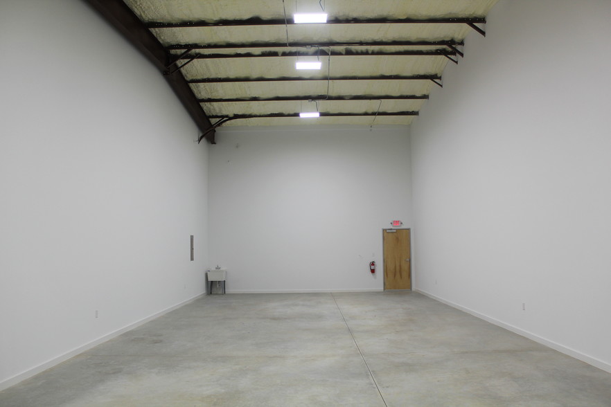 12112 Anderson Mill Rd, Austin, TX for lease - Interior Photo - Image 3 of 15