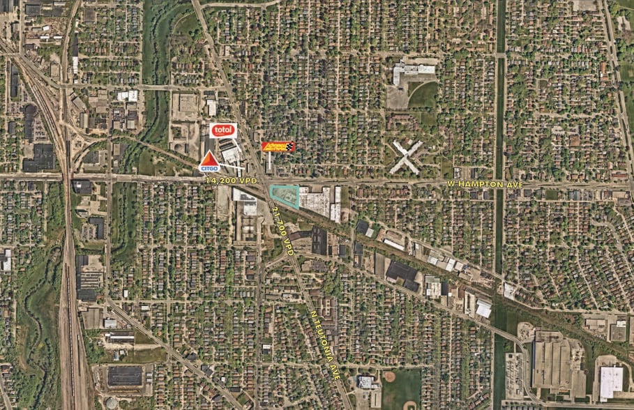 2601 W Hampton Ave, Milwaukee, WI for lease - Building Photo - Image 3 of 4