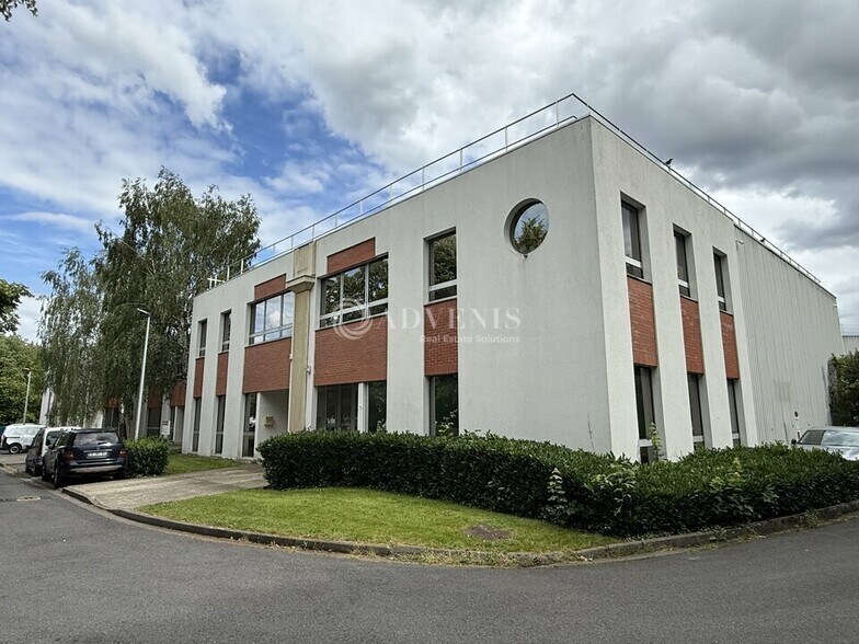 Flex in Émerainville for lease - Building Photo - Image 3 of 9