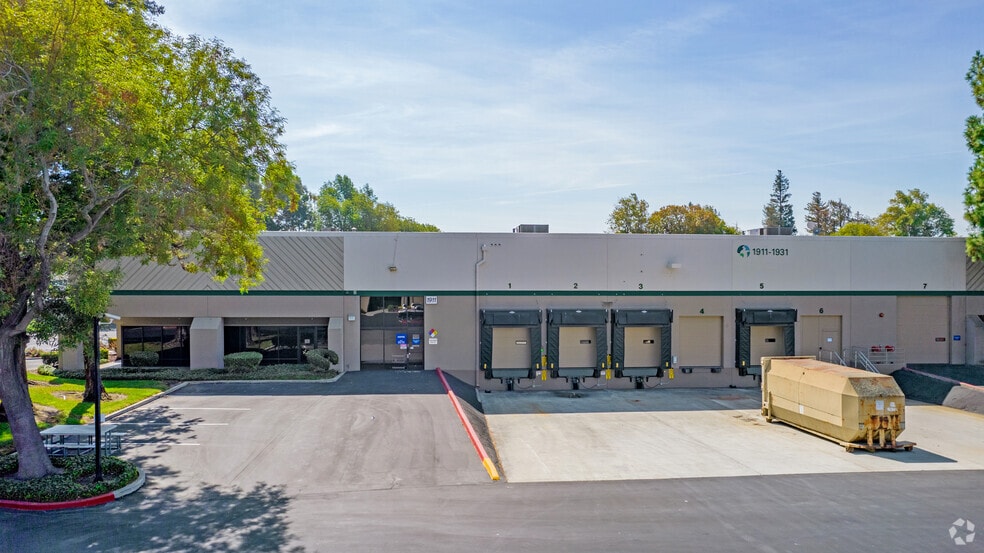 1911-1931 Lundy Ave, San Jose, CA for lease - Building Photo - Image 1 of 7