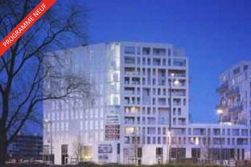 Office in Lille for lease - Building Photo - Image 1 of 2