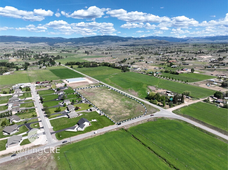 420 Ambrose Creek Rd, Stevensville, MT for sale - Building Photo - Image 2 of 13