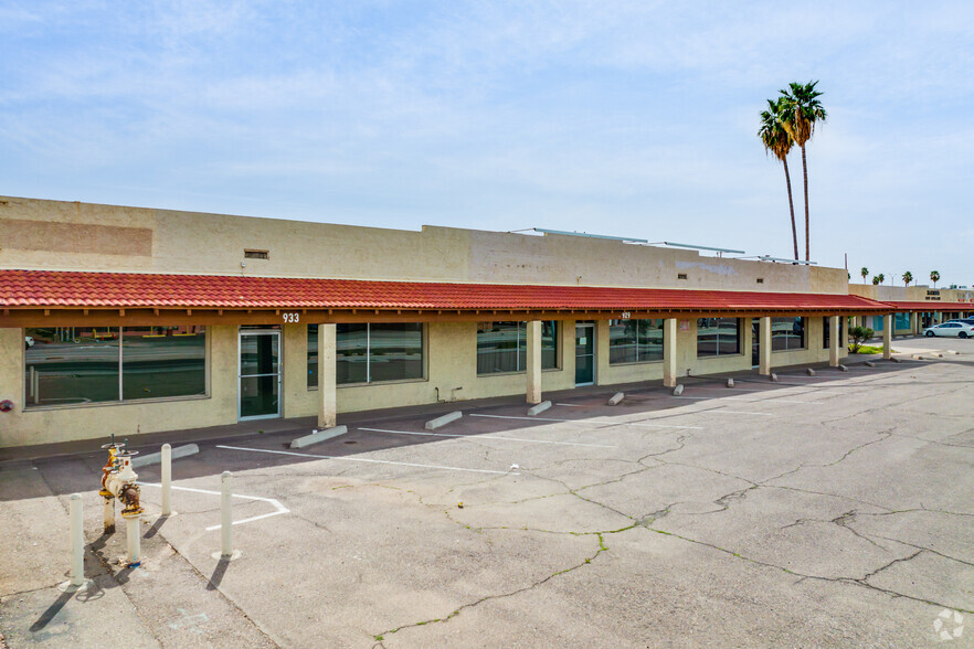 903-933 E Main St, Mesa, AZ for lease - Building Photo - Image 2 of 25