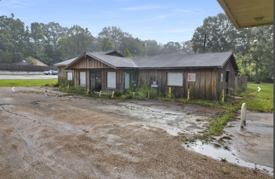 10970 US Highway 61, Saint Francisville, LA 70775 Retail for Sale